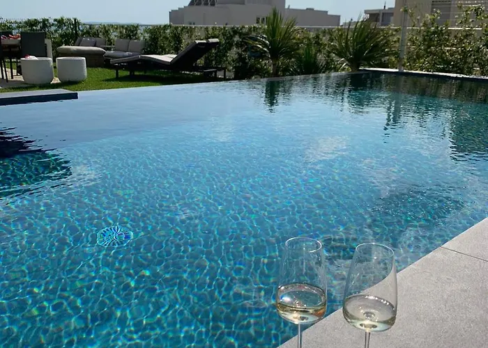 Enjoyer - Seafront With Private Heated Pool And Terrace Villa