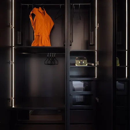 Enjoyer - Seafront With Private Heated Pool And Terrace * Split