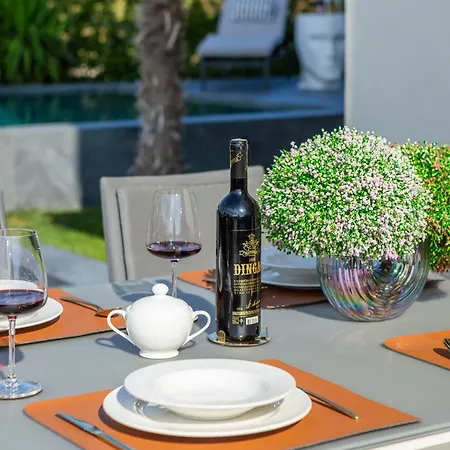 Enjoyer - Seafront With Private Heated Pool And Terrace *