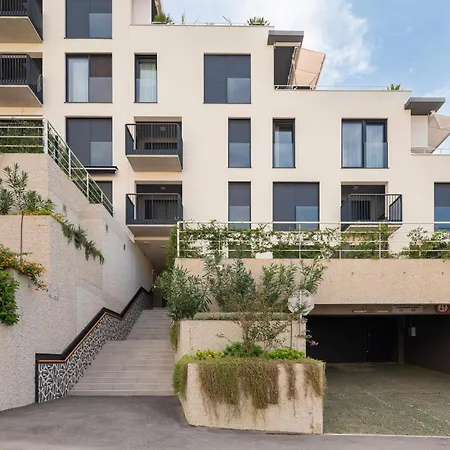 Enjoyer - Seafront With Private Heated Pool And Terrace Vila Split