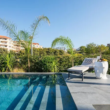 Enjoyer - Seafront With Private Heated Pool And Terrace Villa