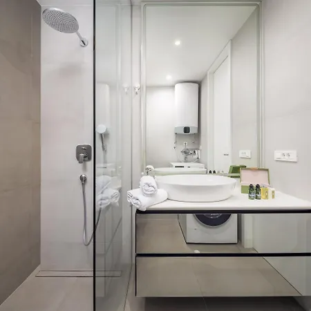 Enjoyer - Seafront With Private Heated Pool And Terrace *