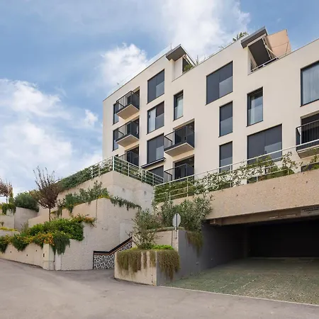 Enjoyer - Seafront With Private Heated Pool And Terrace Split