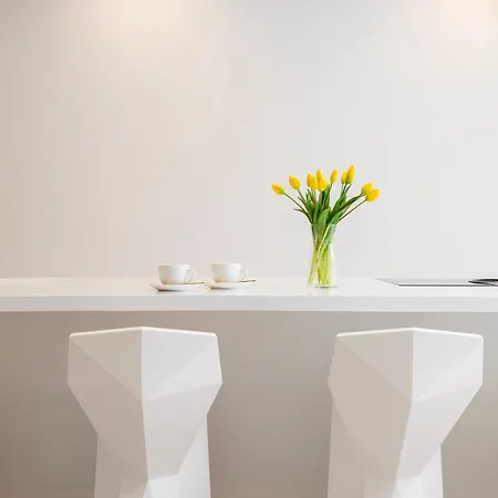 Enjoyer - Seafront With Private Heated Pool And Terrace 斯普利特