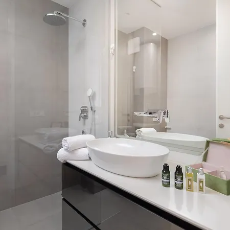 Enjoyer - Seafront With Private Heated Pool And Terrace *