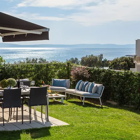 Villa Enjoyer - Seafront With Private Heated Pool And Terrace