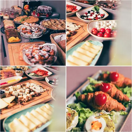 Enjoyer - Seafront With Private Heated Pool And Terrace Split