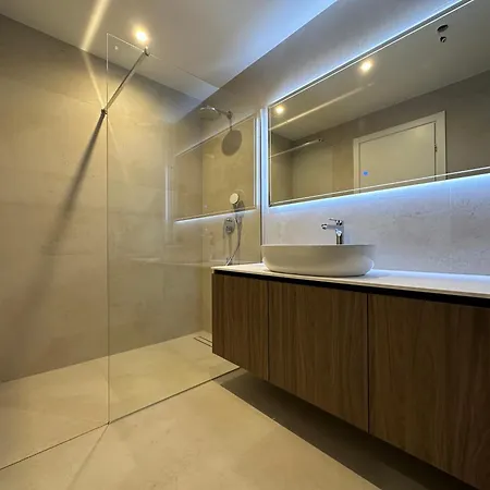 Enjoyer - Seafront With Private Heated Pool And Terrace Villa *