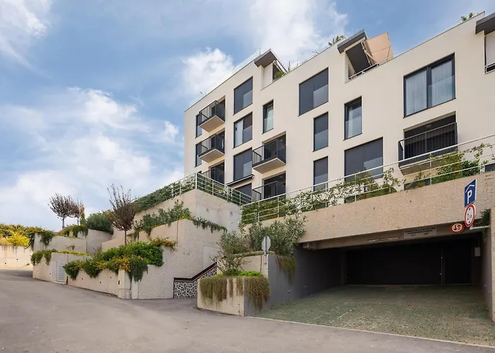 Enjoyer - Seafront With Private Heated Pool And Terrace Split