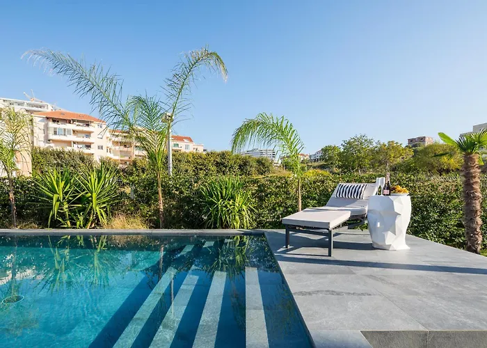 Enjoyer - Seafront With Private Heated Pool And Terrace فيلة