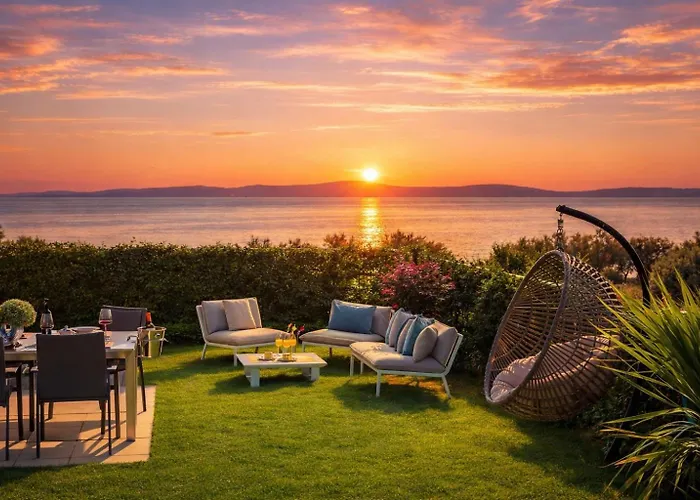 فيلة Enjoyer - Seafront With Private Heated Pool And Terrace